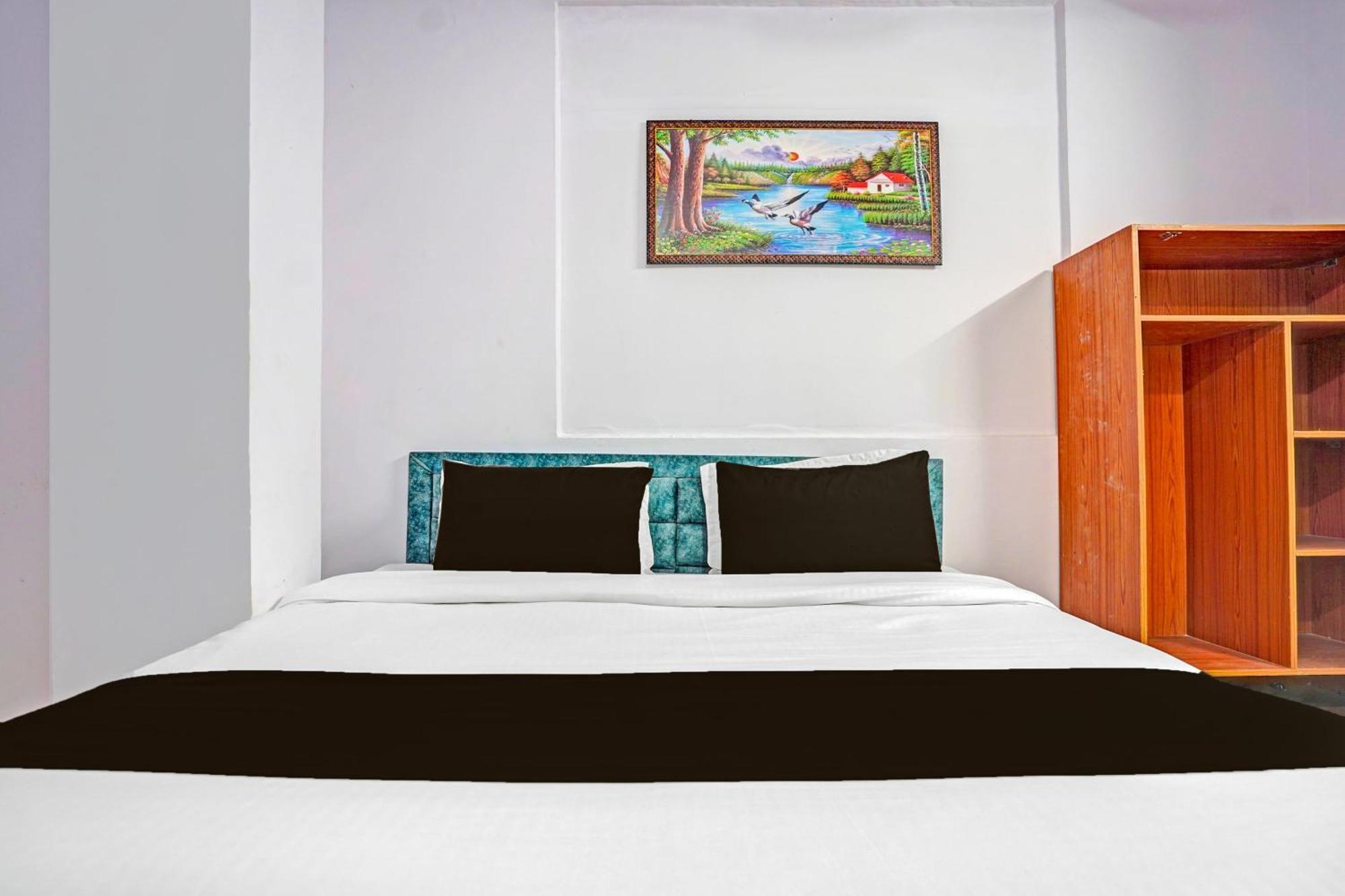 Hotel O Pacific New Delhi